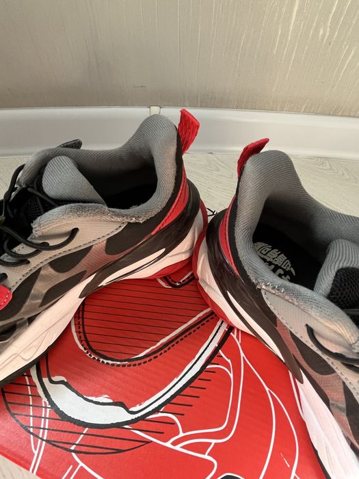 Кроссовки подростковые