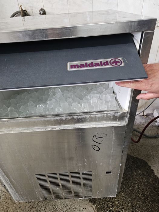 MAIDAID M155-65 ЛЕДОГЕНЕРАТОР,170кг,24ч,70кг бина,4400лв нов компре