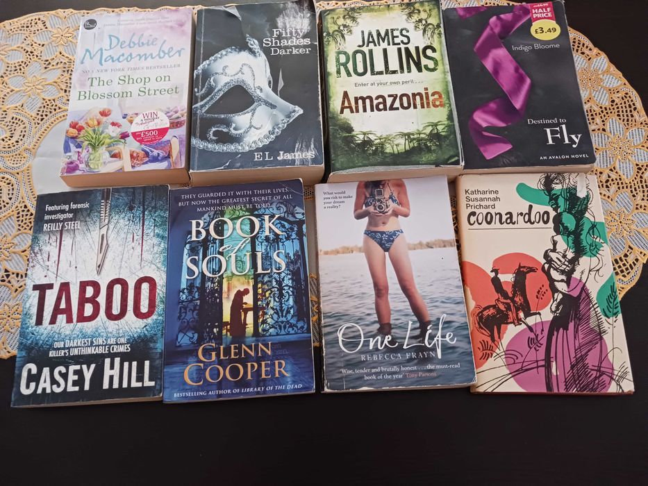 Учебници  и художествена литература на английски език и на немски език