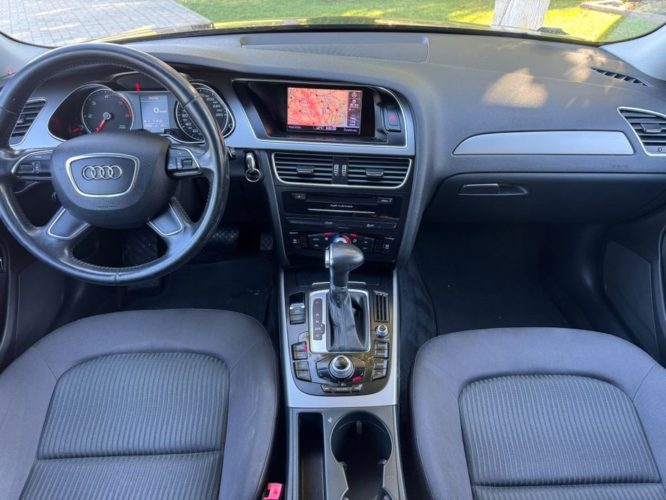 Vând sau schimb Audi A4 B8.5 2.0