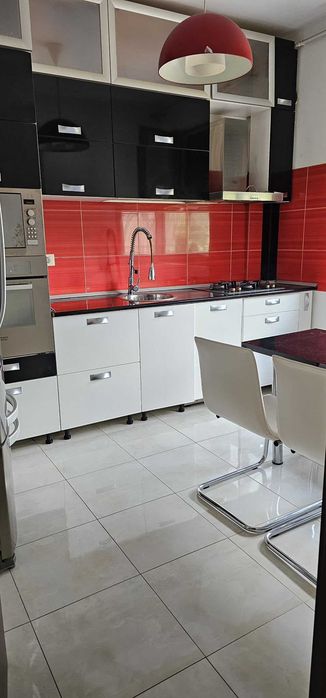 Închiriez apartament în Cartierul Latin