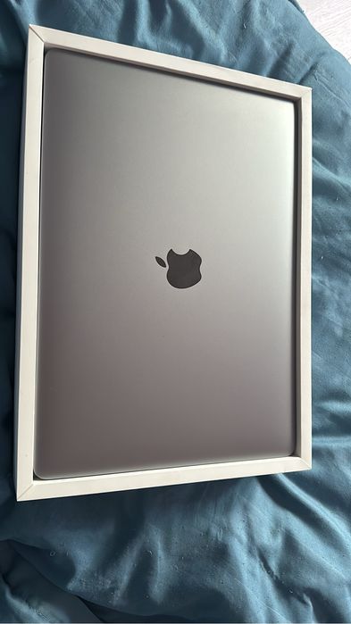 MacBook 13 Pro 2022года, чип M2