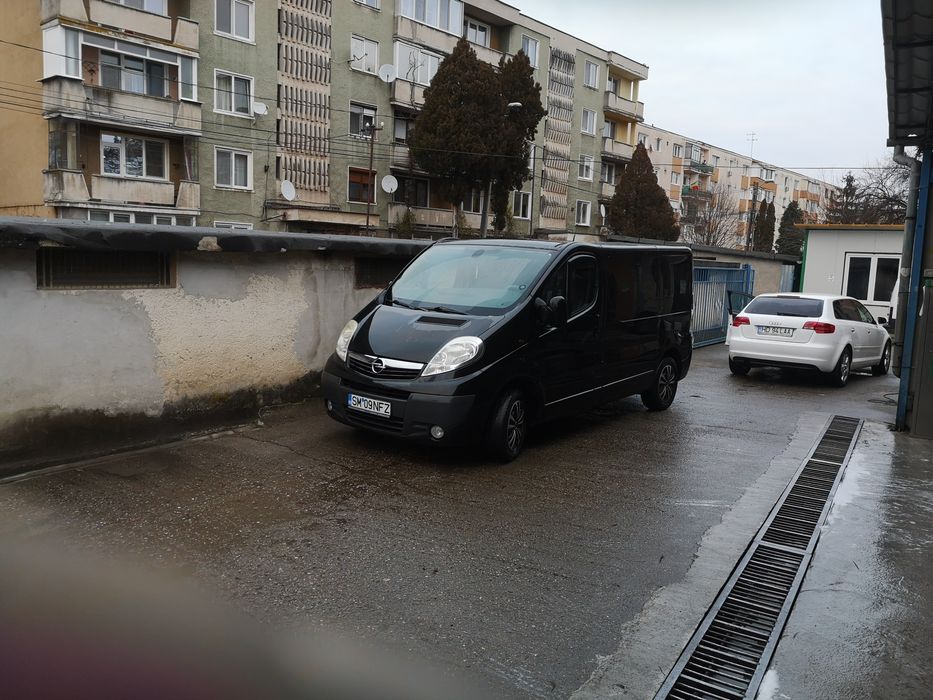 Se vinde opel vivaro