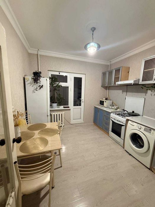 Аренда 4 комнатная 110м²  Квартира рядом с метро ОЙБЕК | Центр Города
