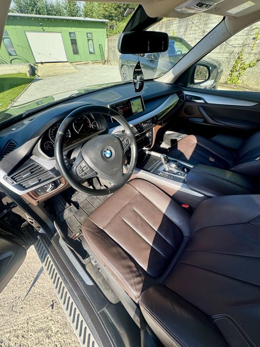 Bmw x5, motor 2.0 diesel - varianta cu 7 locuri