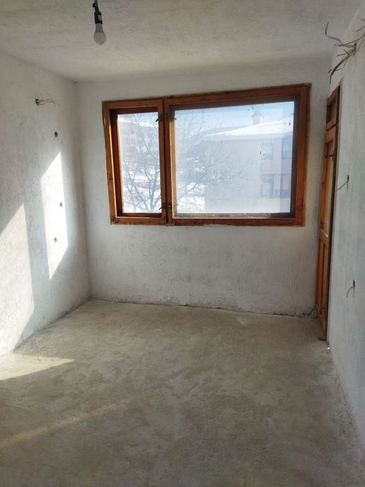 Продава се Четиристаен апартамент в Смолян, Горно Райково - 135 кв.м за 889 €/кв.м - Снимка #5