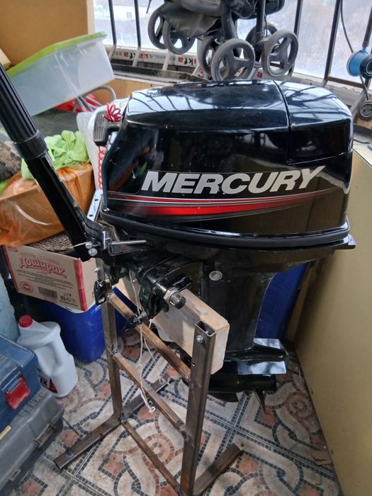 Продам мотор Меркури 9,9-15