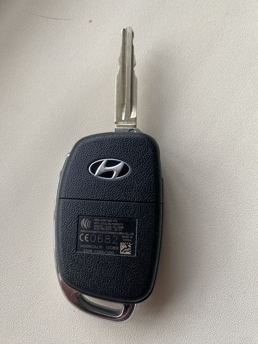 Ключ Хундай Элантра. Оригинал