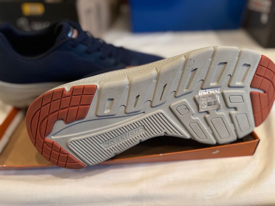 Мъжки маратонки Skechers Arch Comfort, чисто нови