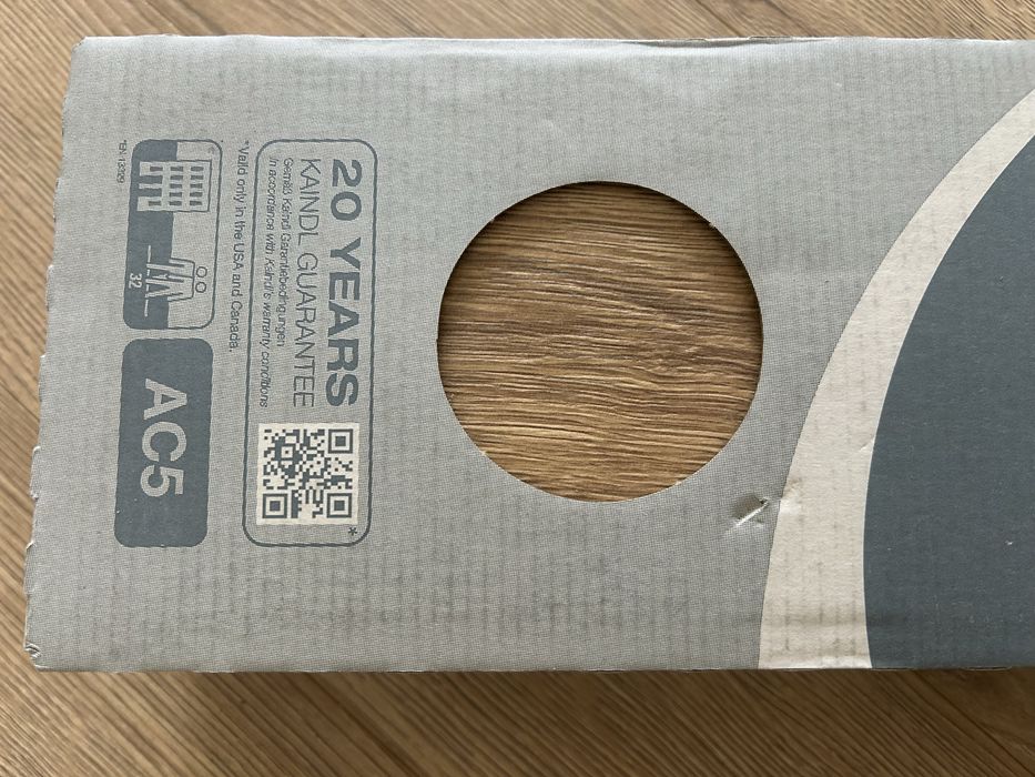 Ламиниран паркет рибена кост Kaindl 32675 8mm Oak Edinburgh AC5/32