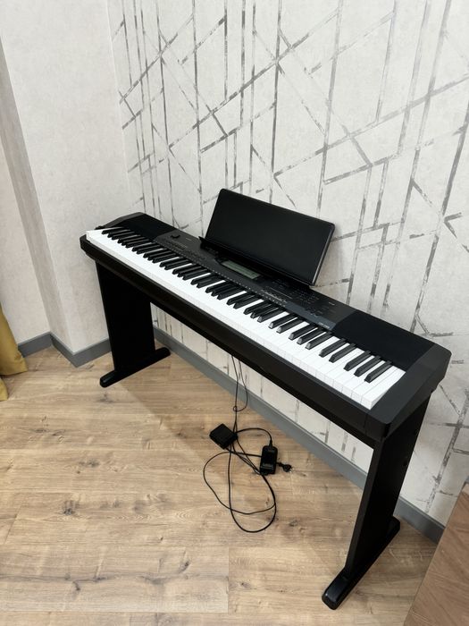 CASIO пианино в отличном состоянии