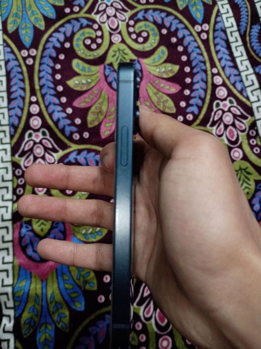 Iphone 13 mini sotiladi