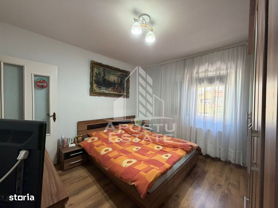 Apartament cu 3 camere, garaj, de vanzare, zona Plavat I I,Timisoara