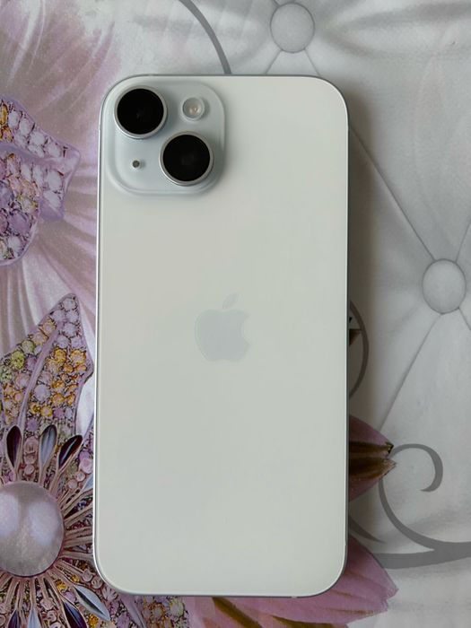 Apple Iphone 15- 128 гб