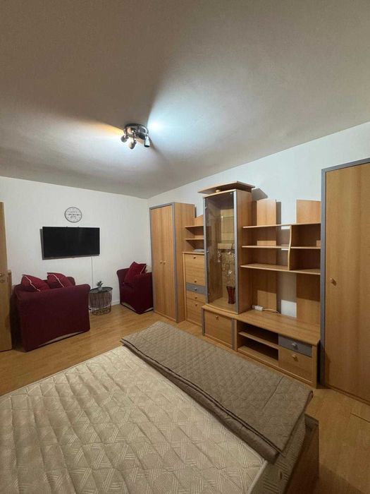 Inchiriez apartament cu o camera