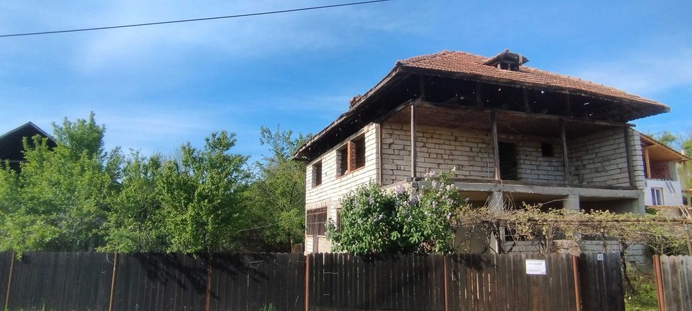 Casa de vanzare, Barza, com Danesti