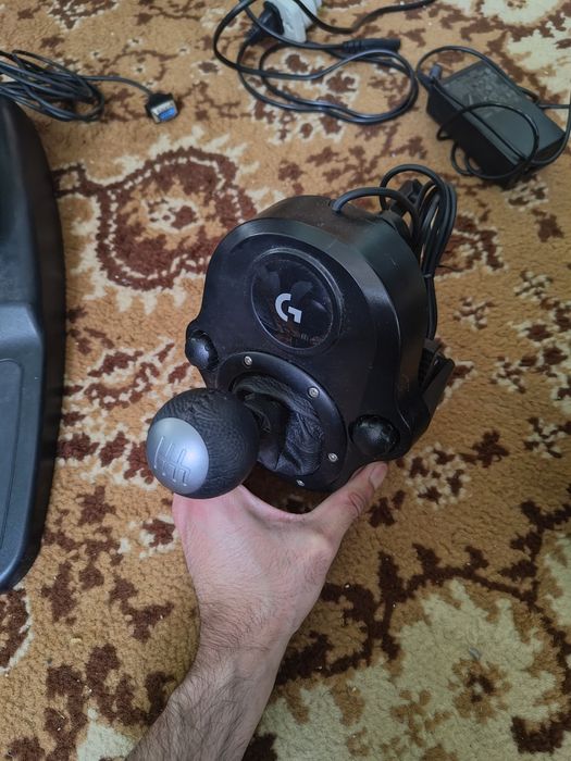 Logitech G29 + шифтер — почти новый, полный комплект
