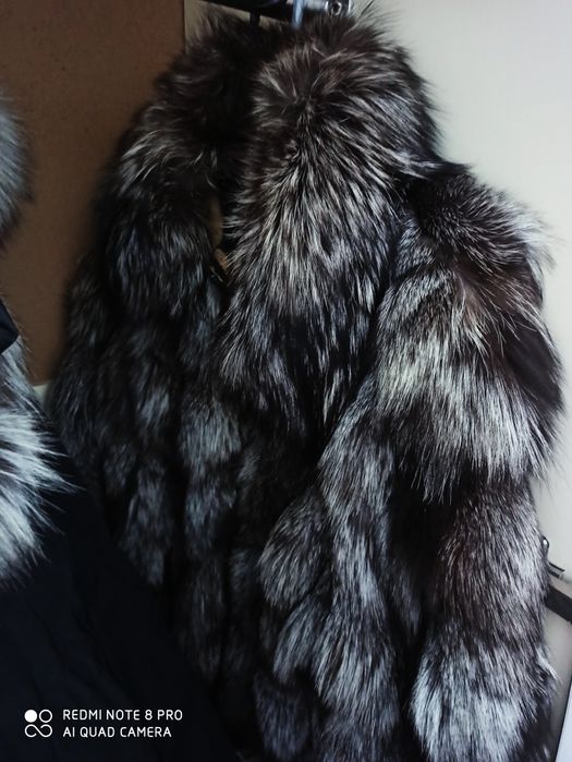 Шубы разгружаю гардероб