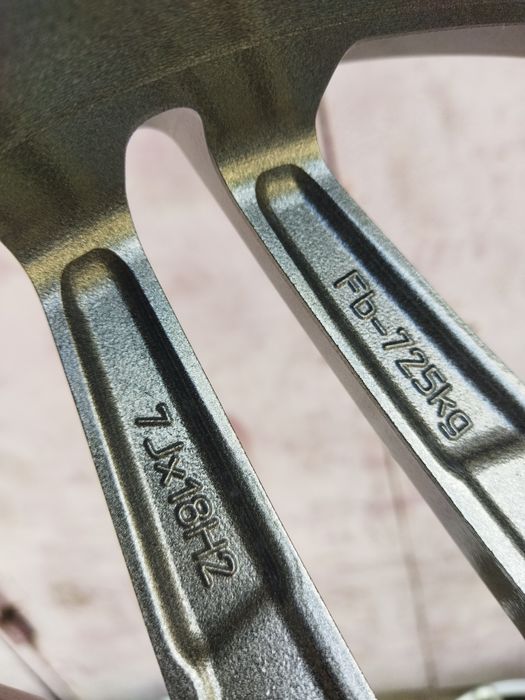 Диски Тойота на 18