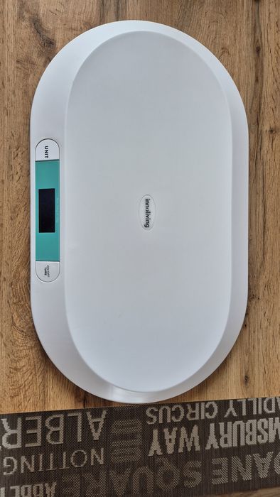 Бебешка везна до 20кг