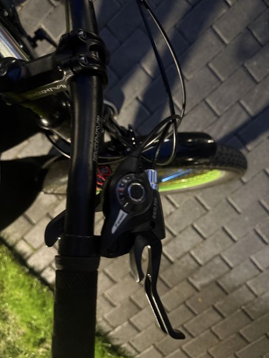 Велосипед BONVI, почти новый, 2 амортизатора, широкие шины