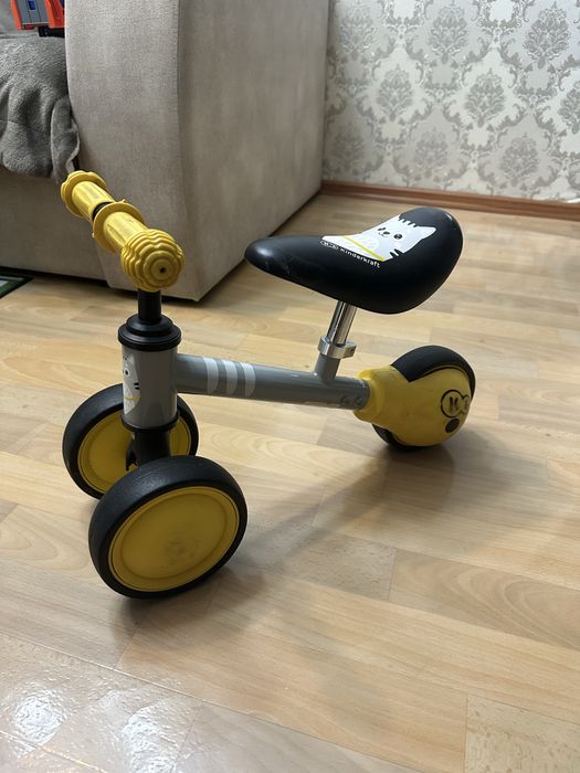 Беговел до трех лет