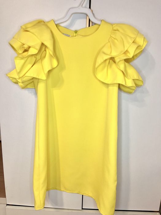 Нарядные платья на праздник