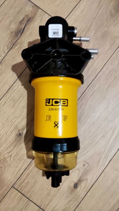 Продавам оригинална горивна помпа к-т за JCB 3/4CX 320/A7225