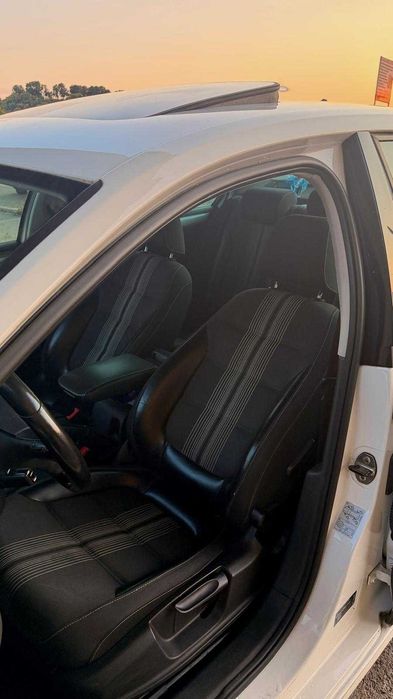 Volkswagen Jetta Match 2.0 TDI 140 CP DSG
