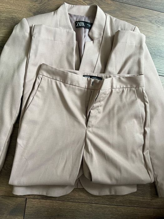 Костюми Зара, сако Зара и сако Манго