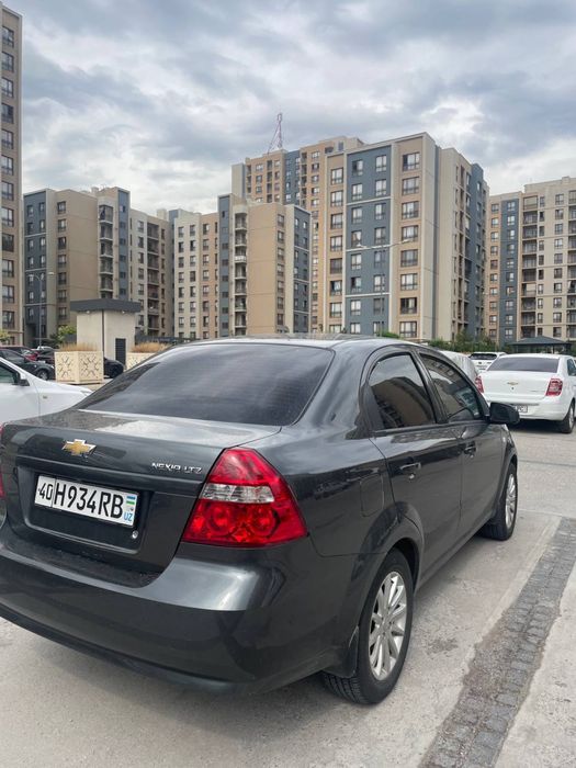 Nexia 3 srochna sotiladi