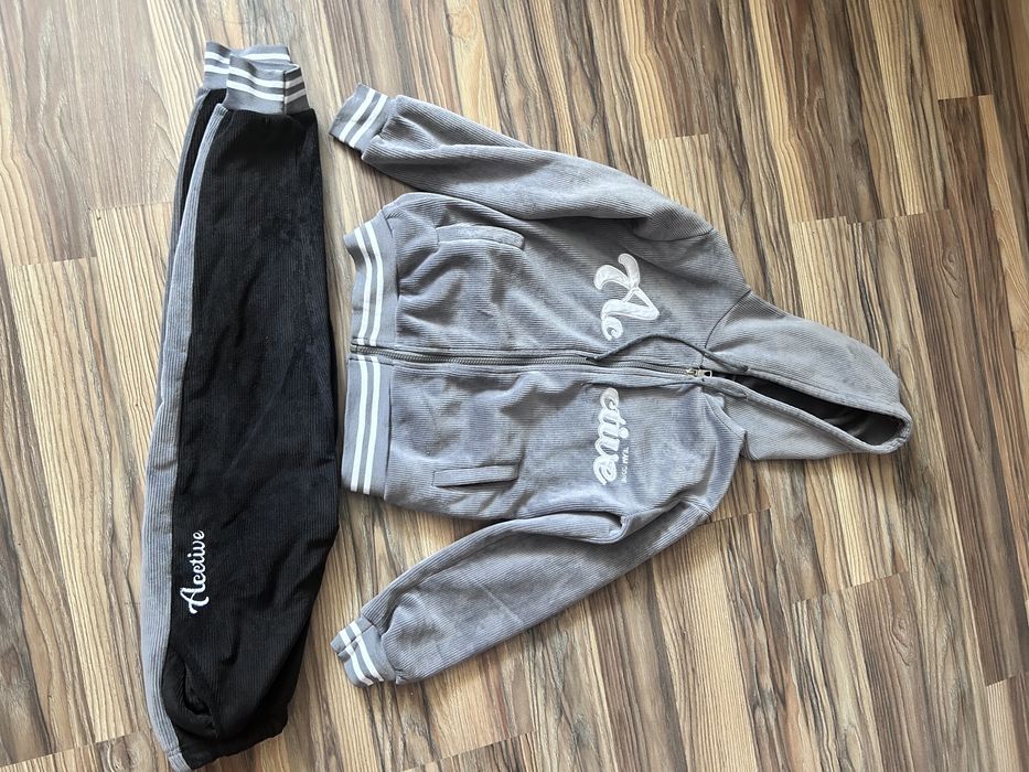 Отдам вещи даром 8-9 л