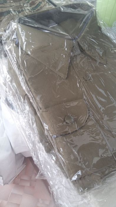 Продается бушлат, берцы