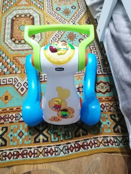 Продам детский толокар