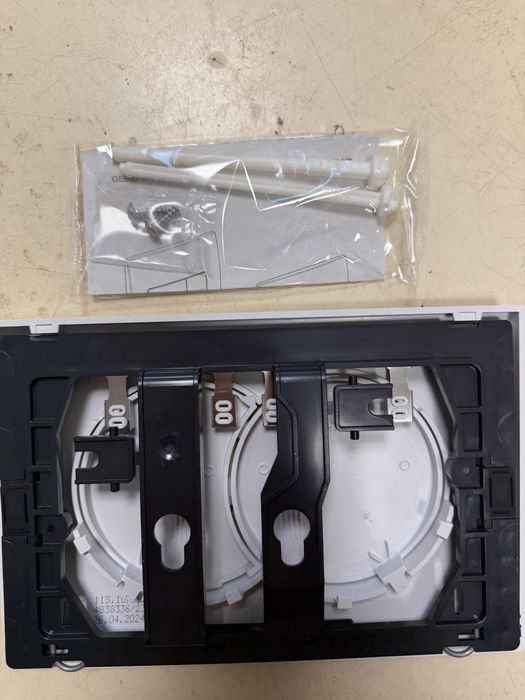Clapeta WC Geberit, model Delta, alba