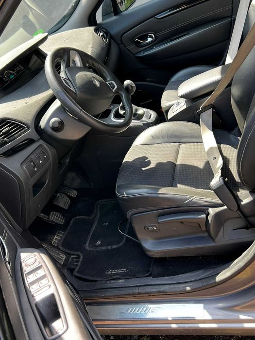 RENAULT Grand Scenic 2012 — imagine 4