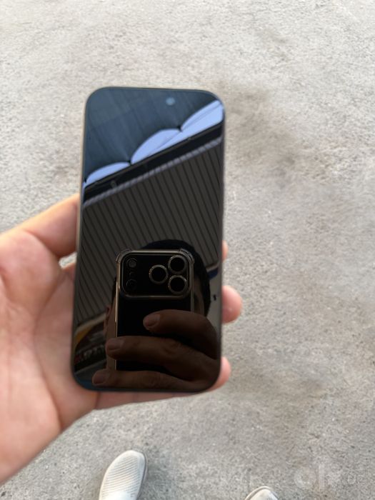 Iphone 16 pro 256gb qora. Yomkost 90% ideal uta tozza tel sotiladi.