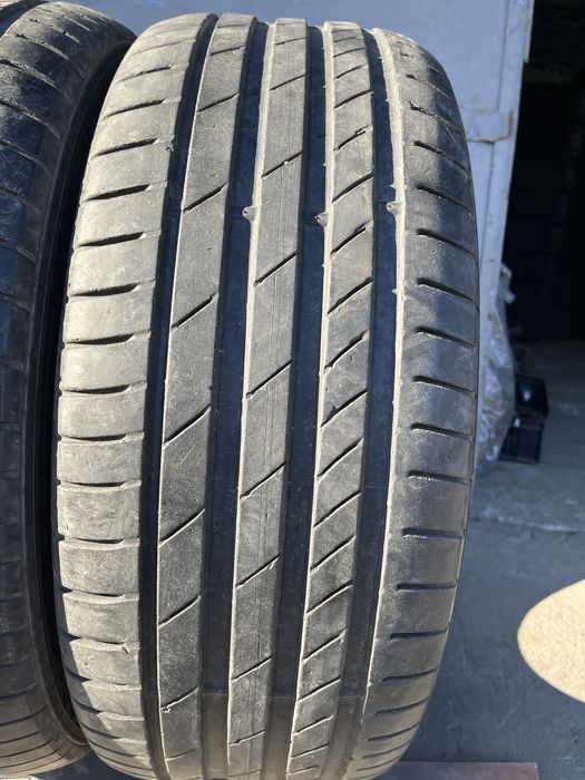 2 бр. летни гуми 245/45/19 Kumho 5,5 mm DOT 5116