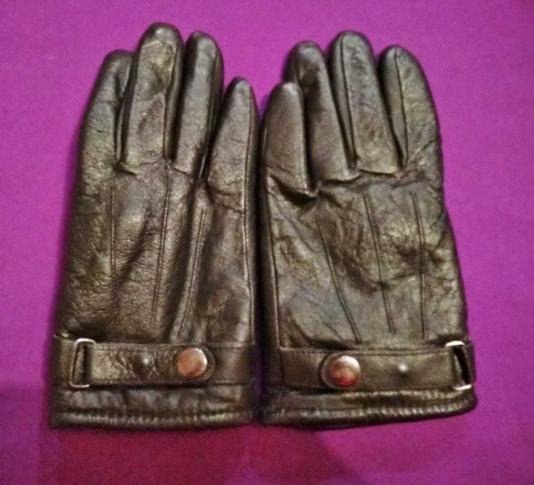 Зимни шапки и ръкавици