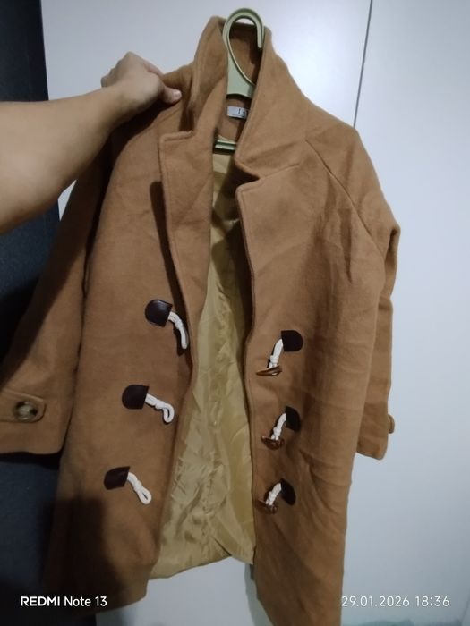 Отдам даром-женскую одежду