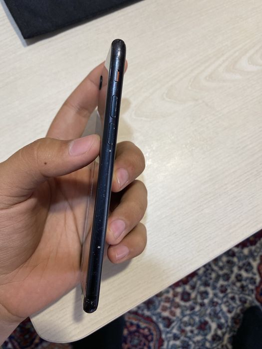 Iphone se 128gb.