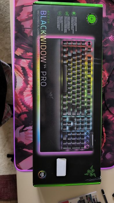 Клавиатура Razer black widow v4 pro 100%