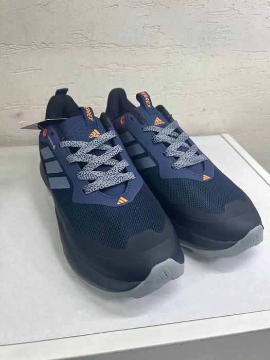 Adidas Terrex кроссовка