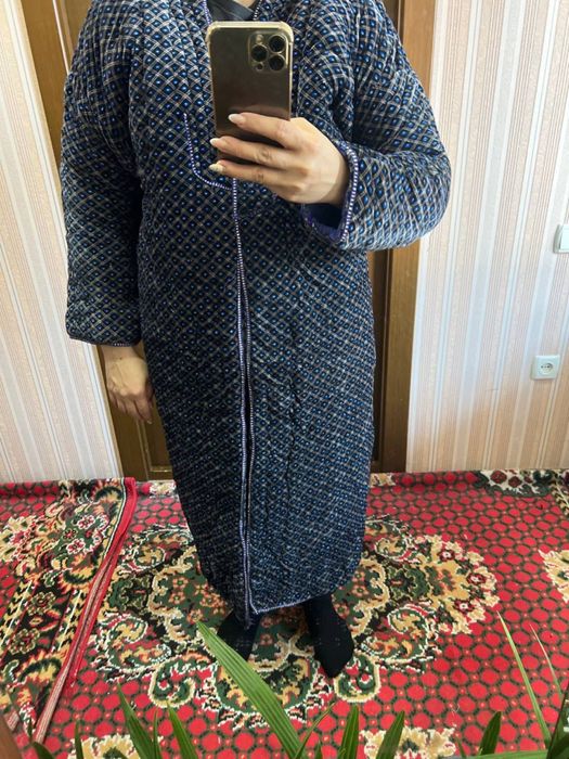 Чапан. Хаммаси янги. Катта размер.