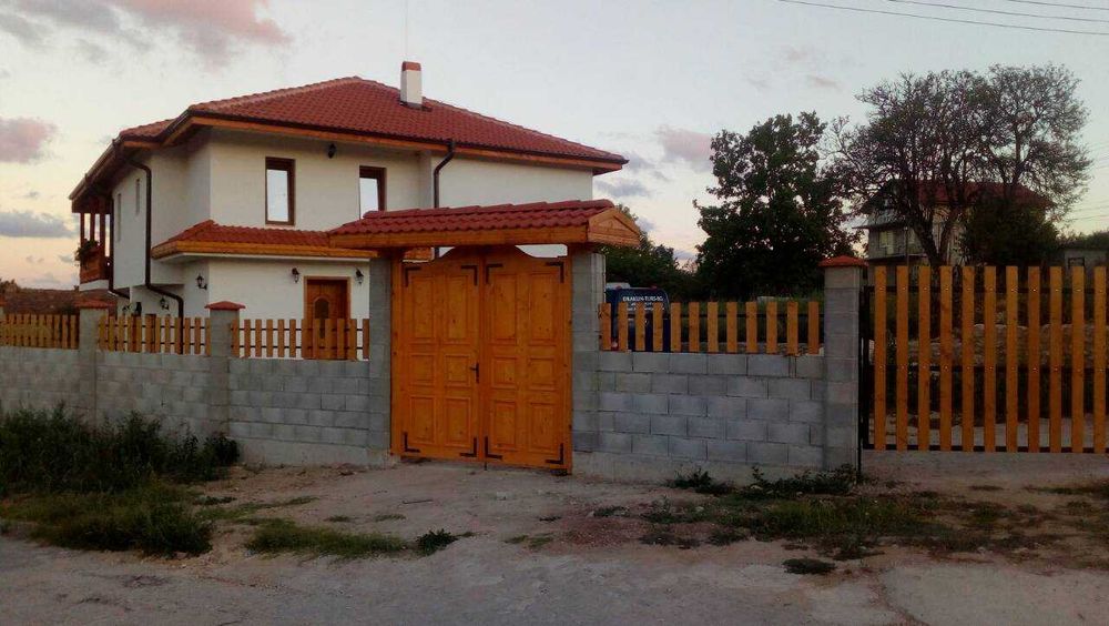 Маси и пейки неформировани масив.