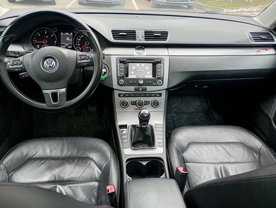 VOLKSWAGEN Passat 2013 — imagine 5