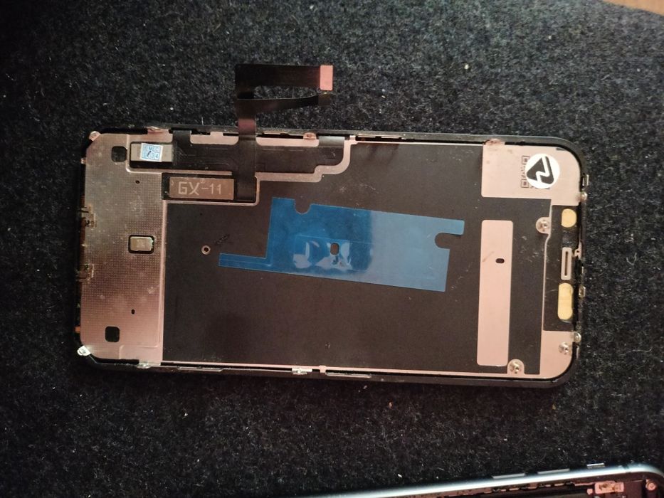 iPhone 11 de piese