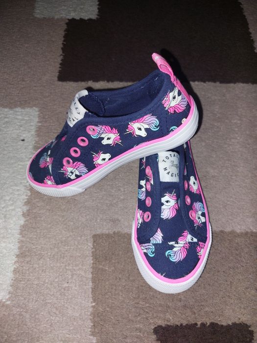 Încălțăminte fetite