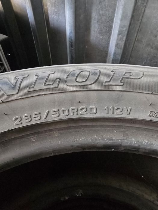 Продам шины DUNLOP R20