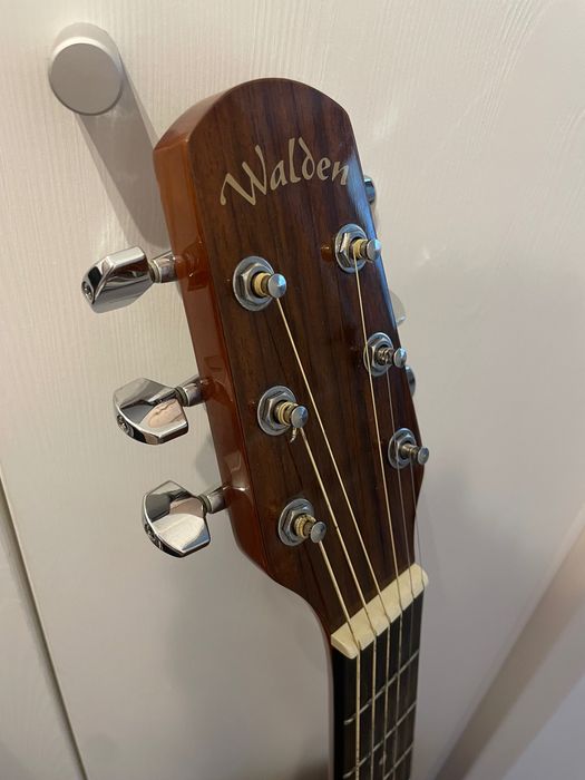 Chitară Acustică Walden Standard D350 (2012) + Husă inclusă – Stare excelentă